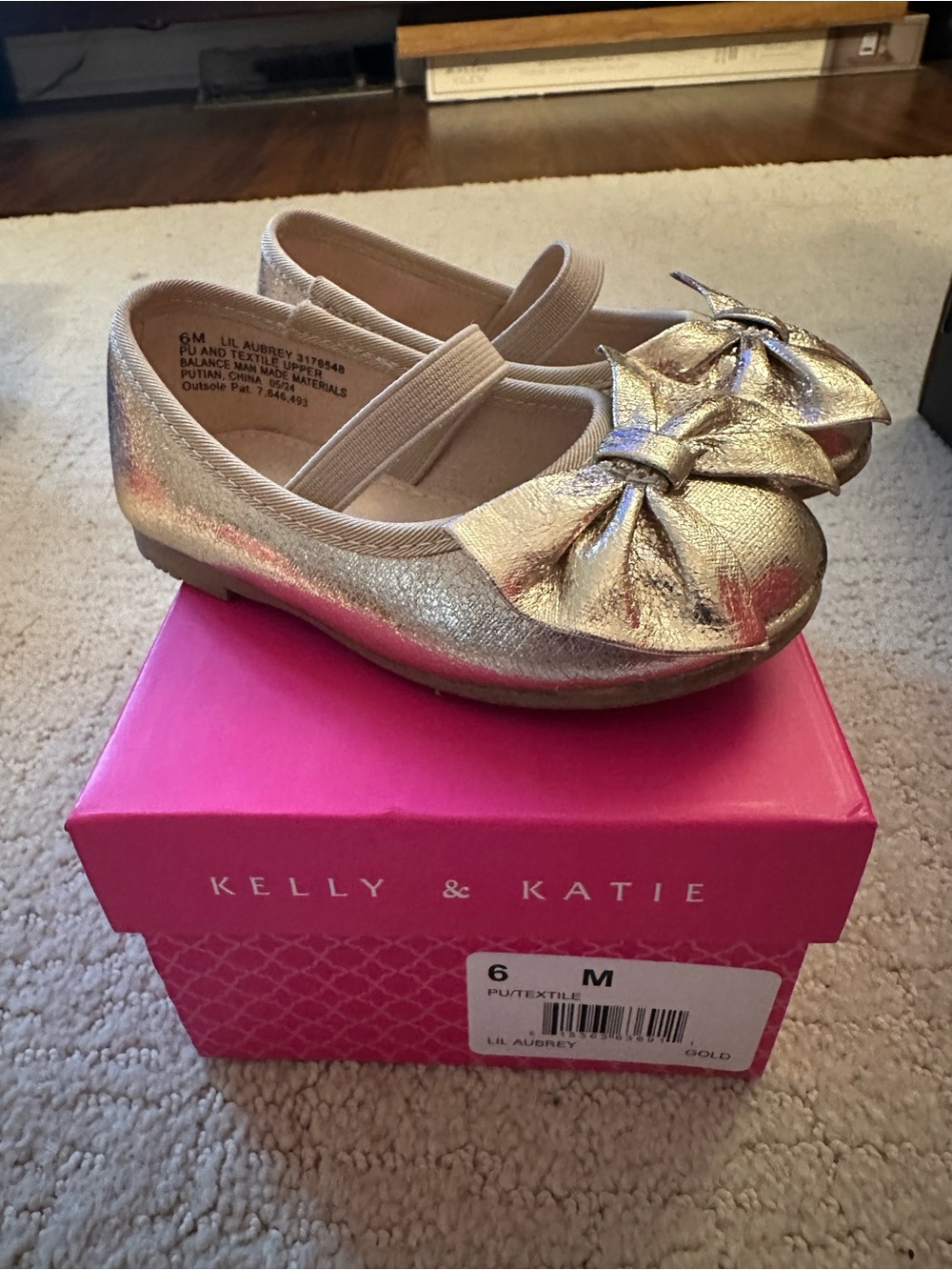 Kelly & Katie Girls Gold Bow Mary Jane Flats